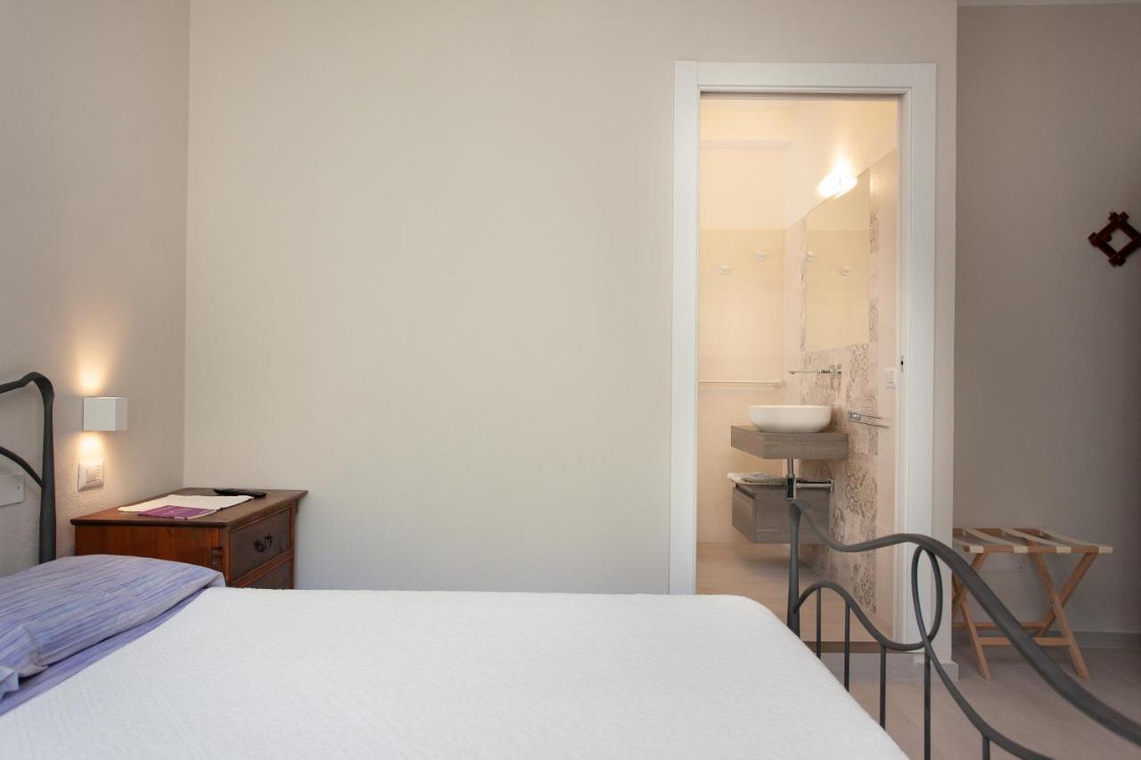 Lu Lioni Rooms 圣特奥多罗 外观 照片