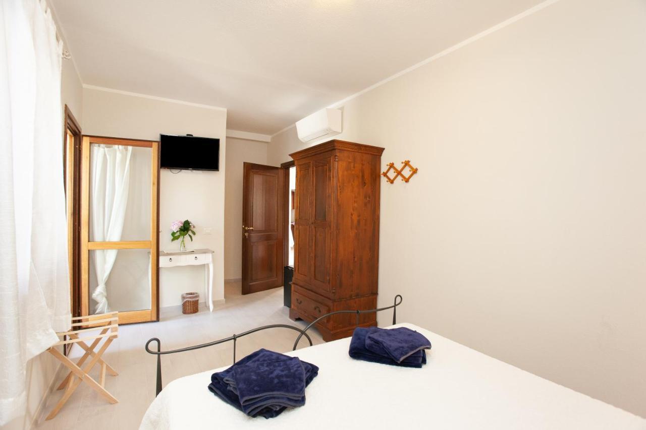 Lu Lioni Rooms 圣特奥多罗 外观 照片