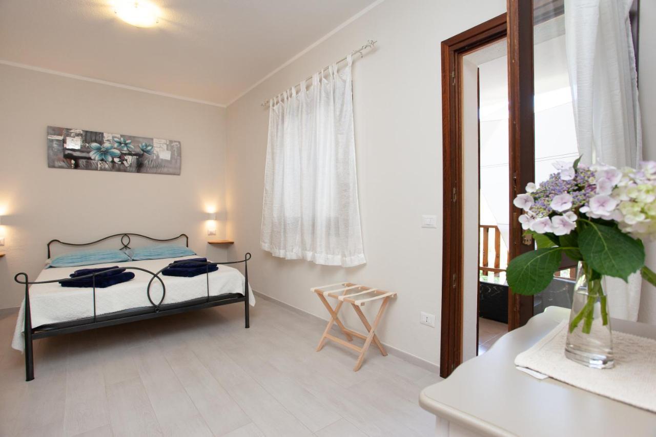Lu Lioni Rooms 圣特奥多罗 外观 照片